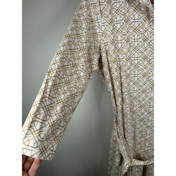 J. McLaughlin Gilchrist Belted Shirt Dress Size M Tan White Geometric Catalina - Picture 8 of 9